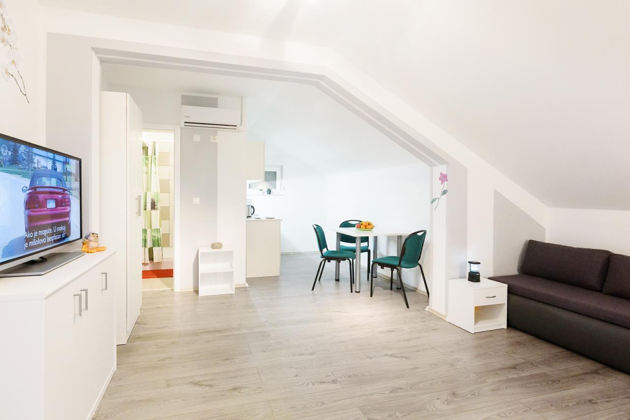 Apartmani Orhideja Gornji Karin Zewnętrze zdjęcie