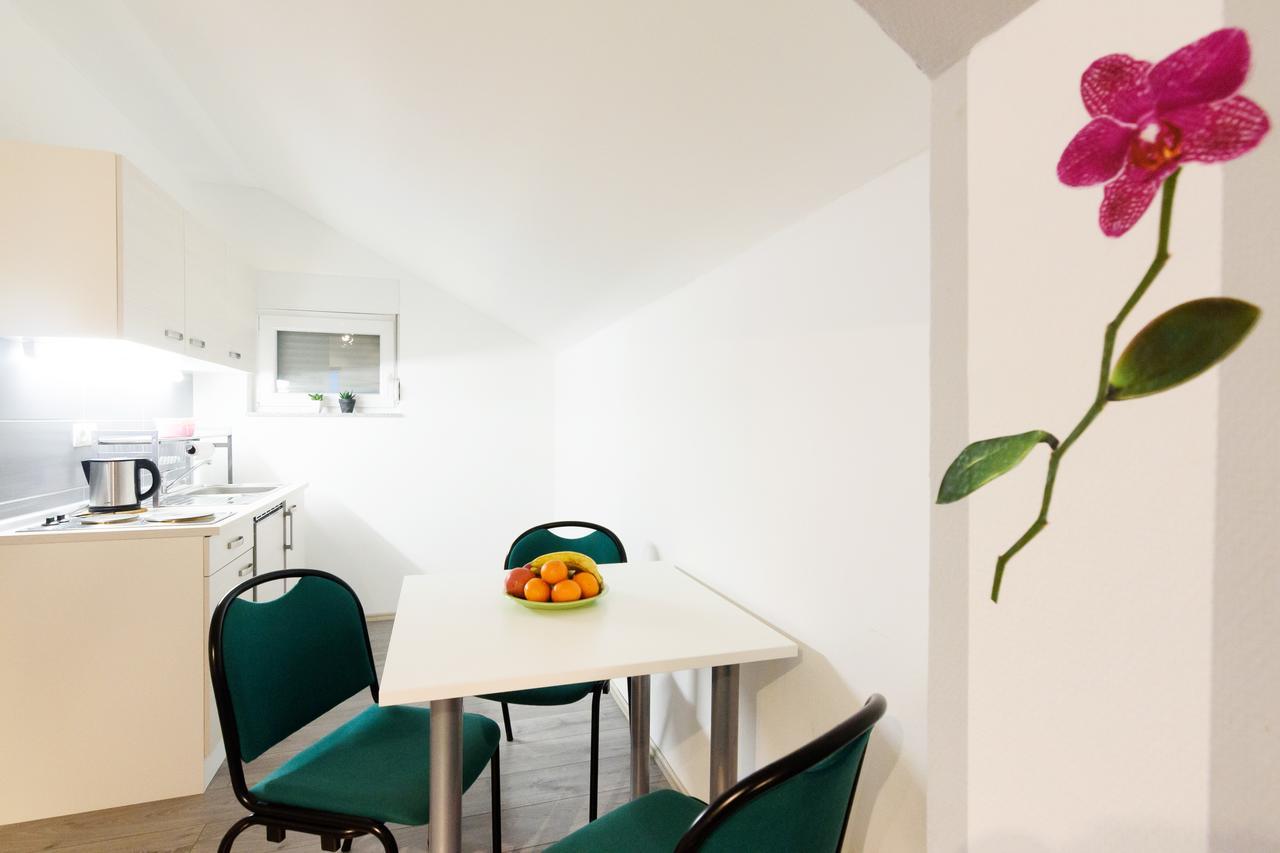 Apartmani Orhideja Gornji Karin Zewnętrze zdjęcie