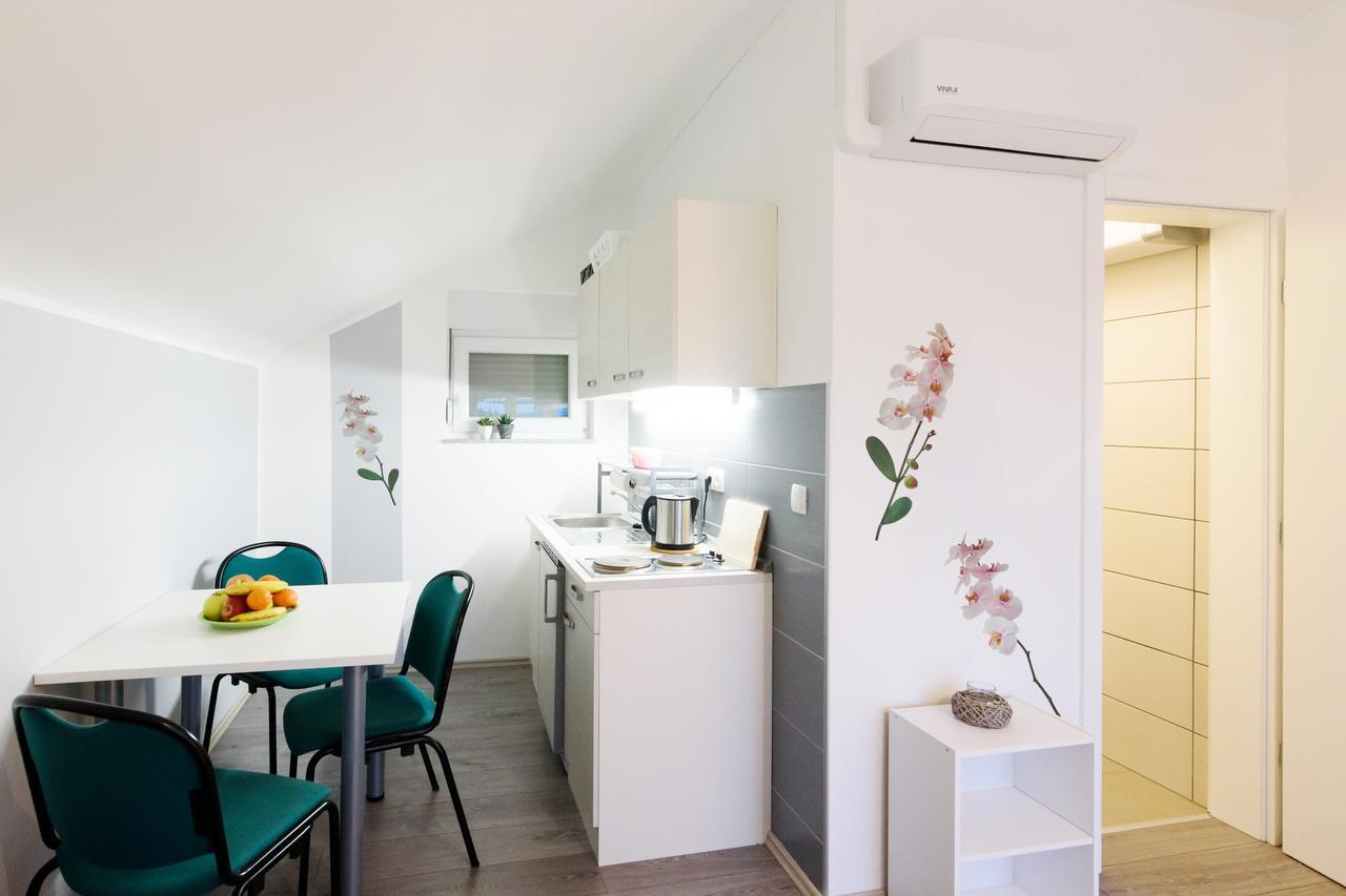 Apartmani Orhideja Gornji Karin Zewnętrze zdjęcie