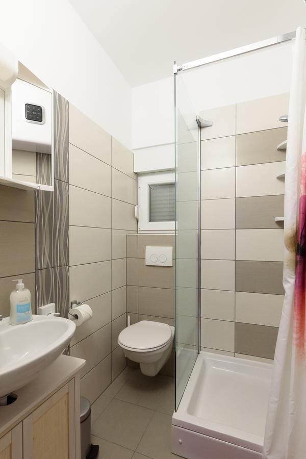 Apartmani Orhideja Gornji Karin Zewnętrze zdjęcie