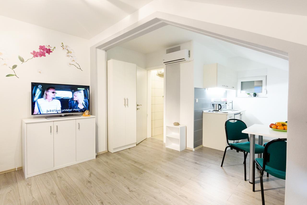 Apartmani Orhideja Gornji Karin Zewnętrze zdjęcie