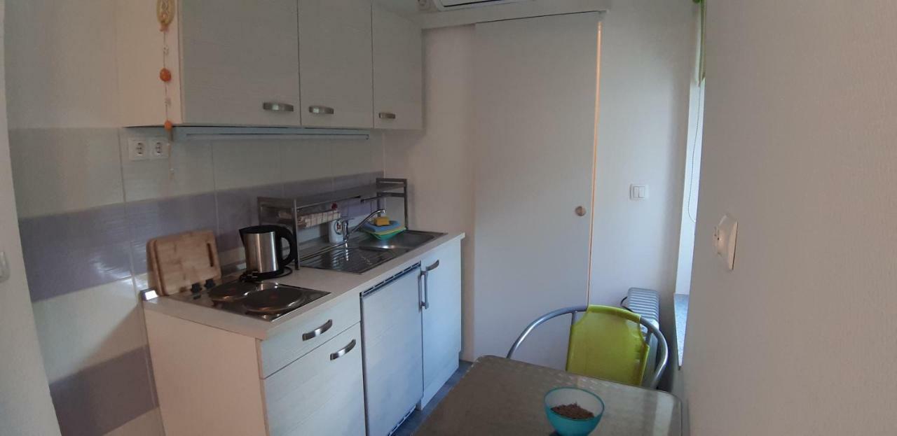 Apartmani Orhideja Gornji Karin Zewnętrze zdjęcie