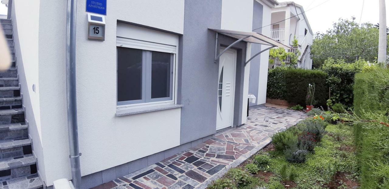Apartmani Orhideja Gornji Karin Zewnętrze zdjęcie